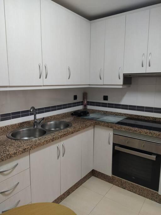 Apartament Bajo Puerta De Alcazaba Retamar  Zewnętrze zdjęcie