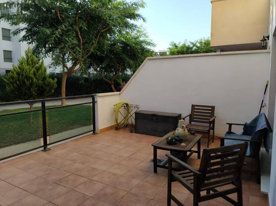 Apartament Bajo Puerta De Alcazaba Retamar  Zewnętrze zdjęcie